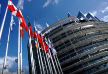 Eurodeputati fissano le condizioni per ridurre i dazi sui prodotti Usa