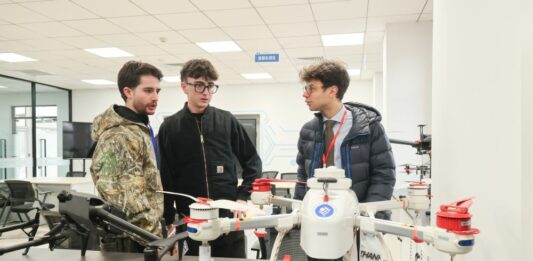 Cina e Italia formano talenti sull’uso di droni nell’economia a bassa quota