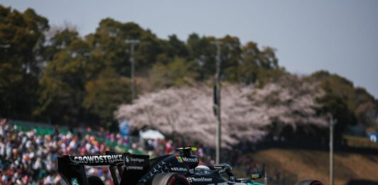 Antonelli in pole anche in Giappone, Leclerc porta la Ferrari in seconda fila