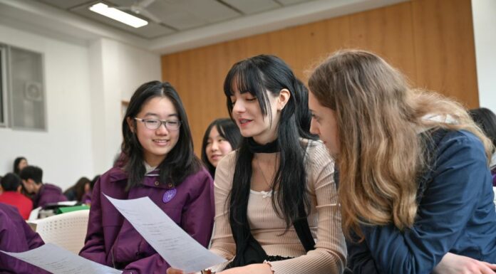 Cina, studenti italiani a Chongqing con un programma di scambio culturale