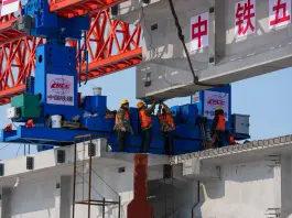 Cina: riprendono i lavori sul ponte di Tongjiang (1)