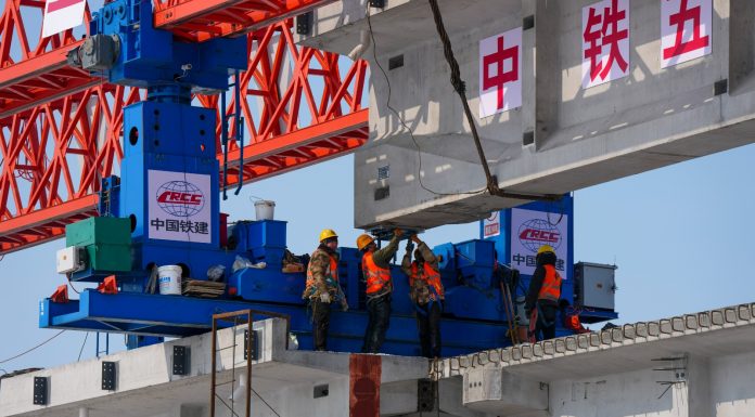 Cina: riprendono i lavori sul ponte di Tongjiang (1)