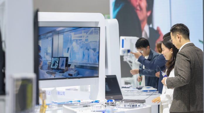 A Chongqing oltre 800 aziende alla China Medical Equipment Conference & Medical Equipment Exhibition (3)