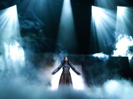 A Pamplona debutto sold out per Io Canto / Yo Canto World tour di Laura Pausini