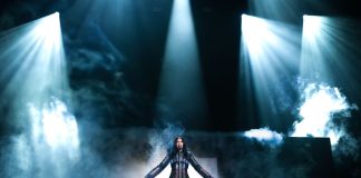 A Pamplona debutto sold out per Io Canto / Yo Canto World tour di Laura Pausini