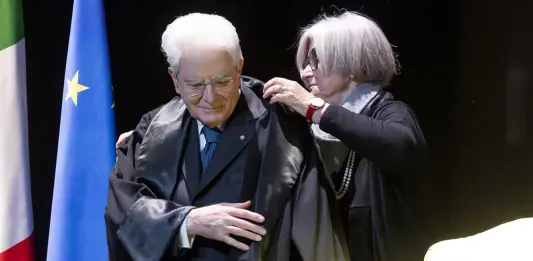 Mattarella riceve a Firenze la laurea honoris causa: “Costituzione frutto di collaborazione tra cultura e politica”