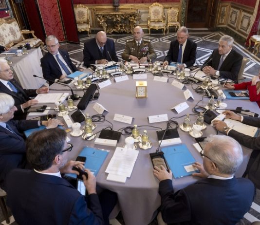 Consiglio Supremo di Difesa “Grave preoccupazione per crisi Medio Oriente, Italia non prende parte a guerra. Ok uso basi Usa secondo accordi vigenti”