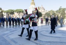 165 anni dall’Unità d’Italia, Mattarella: “Custodire e attuare i principi di libertà, giustizia e pace”