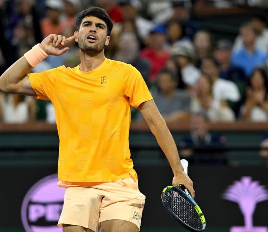 Alcaraz agli ottavi di Indian Wells in rimonta, il doppio Errani/Paolini avanza ai quarti