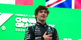 Antonelli vince in Cina e riporta l’Italia al successo dopo 20 anni “Piango e sono felice”. Ferrari terza con Hamilton