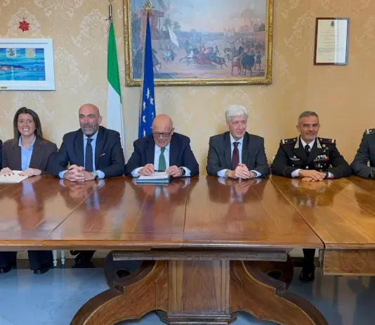 A Bari patto sulla sicurezza tra Prefettura, Comune e associazioni di categoria