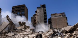 Il ministro dell’intelligence iraniano ucciso da un raid dell’Idf. Israele attacca gli impianti petrolchimici di South Pars, i Pasdaran minacciano ritorsioni