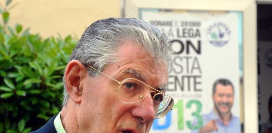 Addio a Umberto Bossi, il fondatore della Lega Nord. Salvini: “Mi hai cambiato la vita”
