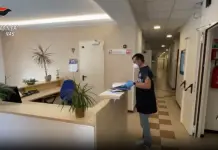 Visite private non autorizzate nei locali dell’Asl in Puglia, arrestati medico e infermiera