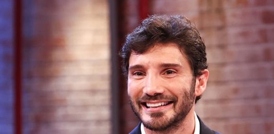 Sanremo, De Martino “Per scrivere una nuova pagina bisogna conoscere le precedenti, stiamo pedalando”