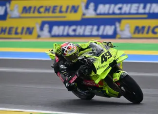 MotoGP, Di Giannantonio conquista la pole in Brasile davanti a Bezzecchi e Marquez