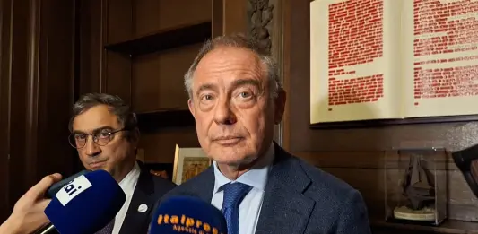 Urso a Washington “Italia protagonista nella corsa alla luna e hub strategico per investimenti in IA”