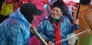 Cina: le foto della tradizionale Fiera del Quyi di Majie (3)