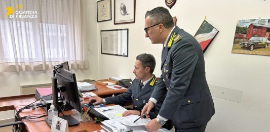 Frode fiscale e bancarotta fraudolenta, in Puglia denunciati 3 imprenditori e sequestrati oltre 2 milioni di euro