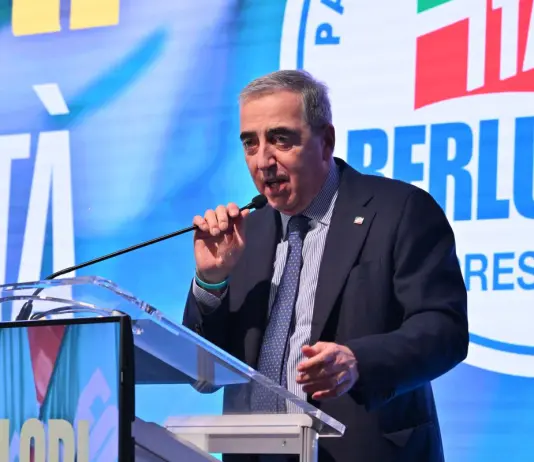 Gasparri si dimette da capogruppo di Forza Italia al Senato