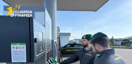 Controlli sui distributori di carburante in Sardegna, elevate sanzioni per 4 mila euro