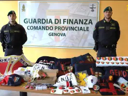 Abbigliamento e accessori del Genoa contraffatti, due denunce a Genova