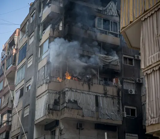 Iran, ucciso il portavoce dei Pasdaran. Teheran minaccia: “Prenderemo di mira funzionari e militari di Israele e Usa anche nei centri turistici”