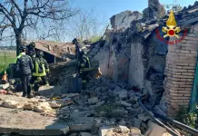 Roma, crollo in un casolare al Parco degli Acquedotti: due vittime