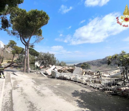 Frana a Silvi, crolli ed evacuazioni: nessuna vittima. Marsilio: “La nostra Protezione Civile ha dimostrato efficienza e prontezza”