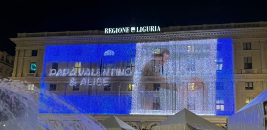 Festa del papà, in piazza De Ferrari a Genova gli auguri della Regione Liguria