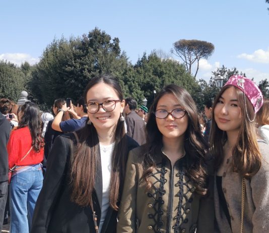 L’ambasciata del Kazakistan a Roma celebra il Nauryz con oltre 300 studenti / Foto