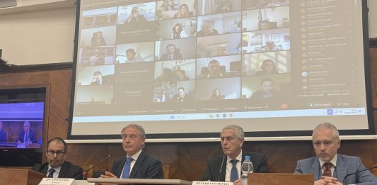 Carburanti e inflazione, Urso “Rafforzato monitoraggio contro speculazioni”