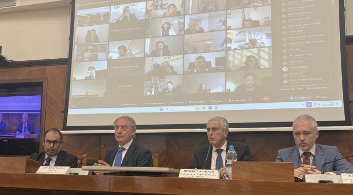 Carburanti e inflazione, Urso “Rafforzato monitoraggio contro speculazioni”