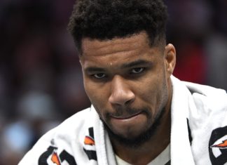 Nba, Miami vince il braccio di ferro con Boston e ingaggia Antetokounmpo