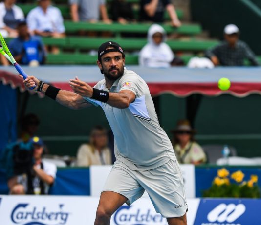 Berrettini batte Bublik e vola al terzo turno di Miami. Eliminati Cobolli, Darderi e Arnaldi