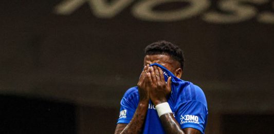 Maxi brawl in Brazil, 23 sent off in Cruzeiro-Atletico Mineiro