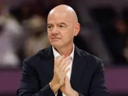 Infantino incontra i giocatori dell’Iran: “Hanno il nostro sostegno e al Mondiale garantiremo le migliori condizioni possibili”
