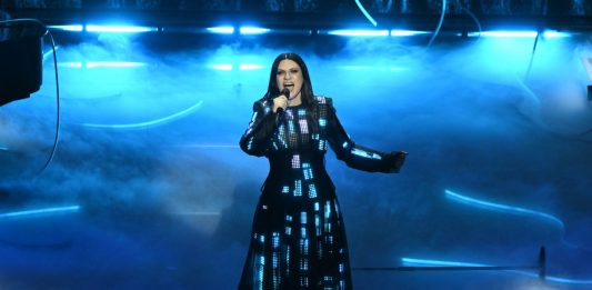 Esce Yo Canto 2, il nuovo album di cover in spagnolo di Laura Pausini