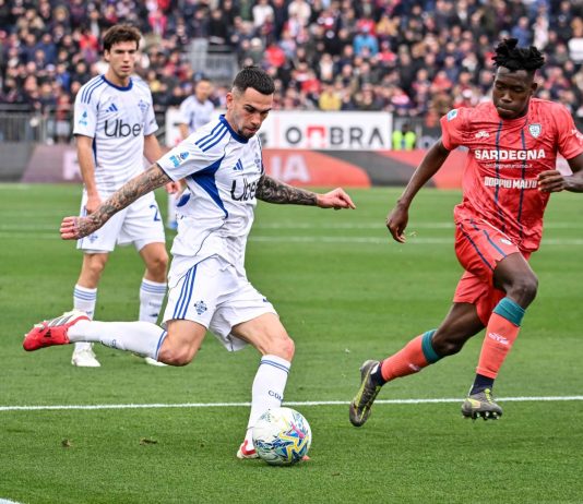 Una prodezza di Da Cunha lancia il Como in zona Champions, Cagliari sconfitto 2-1