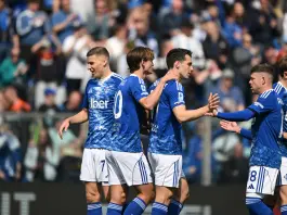 Il Como non si ferma più, domina il Pisa 5-0 ed è sempre più quarto