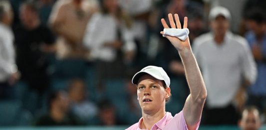 Miami, Sinner batte Moutet in due set e vola agli ottavi di finale