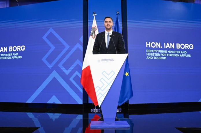 Ian Borg Malta canale social