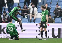 Impresa Sassuolo, in inferiorità numerica per 80 minuti batte l’Atalanta 2-1