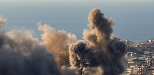 Trump “Non escludo l’invio di soldati in Iran, andremo avanti finché necessario”. Missili contro centri intelligence Usa