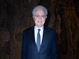 وفاة رئيس الوزراء الفرنسي الأسبق ليونيل جوسبان عن 88 عامًا