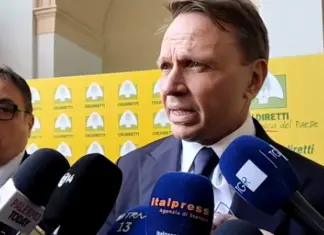 Lollobrigida incontra gli agricoltori Coldiretti a Palermo “Con bando agrisolare energia verde senza usare il terreno”