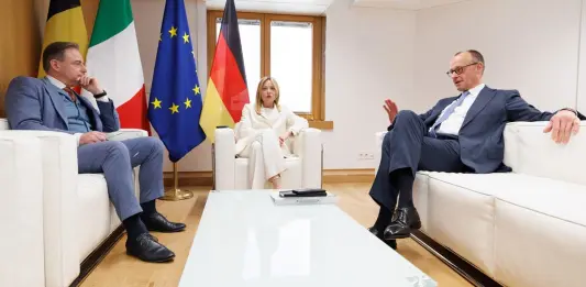 Per Meloni due incontri a margine del Consiglio Europeo, focus su guerra in Iran e immigrazione