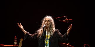 Patti Smith torna in Italia, concerto evento al Circo Massimo il 27 luglio per i suoi 80 anni
