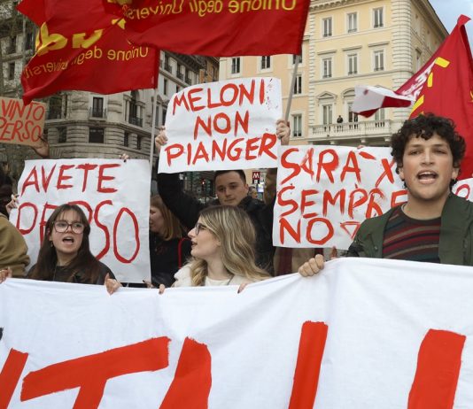 Referendum sulla giustizia, vince il No. L’affluenza sfiora il 59%. Meloni “Rispettiamo decisione italiani, occasione persa”. Schlein “Batteremo il centrodestra alle prossime elezioni politiche”