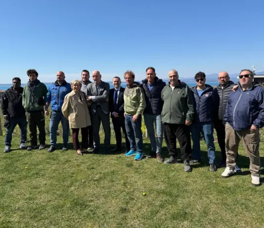 Emergenza pesce siluro nel Lago di Garda, l’assessore Bond incontra i pescatori